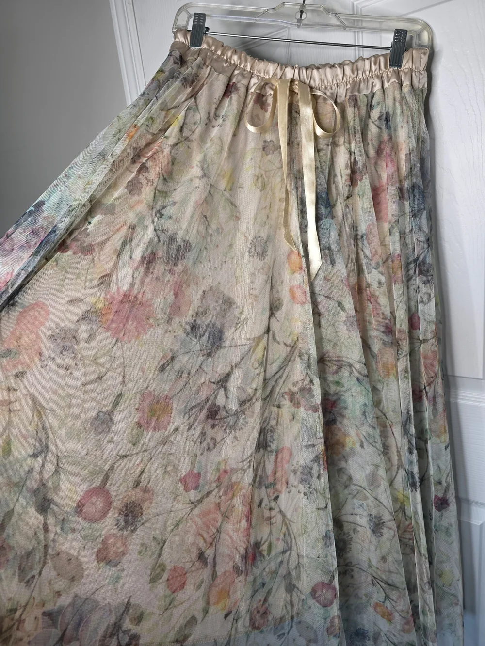 Floral Tulle Midi Skirt in Soft Beige - Picture 8 of 14
